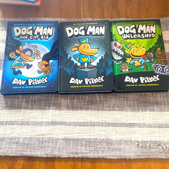 Dog Man by Dav Pilkey creator of captain underpants books - Picture 1 of 9